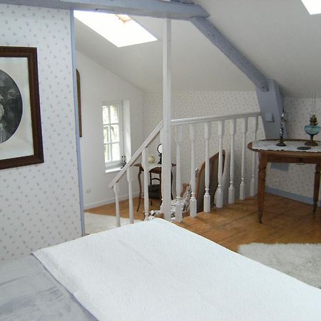 Le Relais Du Mont Chauve Bed & Breakfast Caumont-Sur-Aure Bagian luar foto