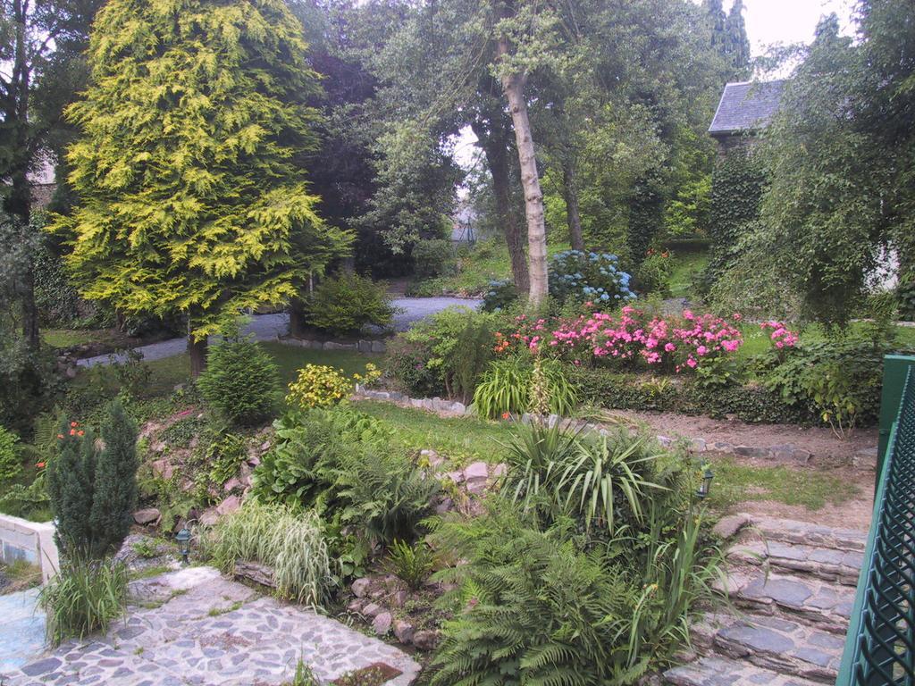 Le Relais Du Mont Chauve Bed & Breakfast Caumont-Sur-Aure Bagian luar foto