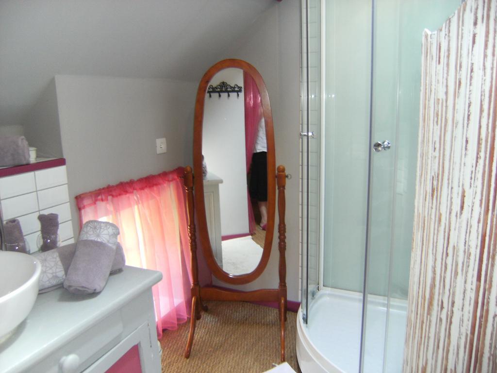 Le Relais Du Mont Chauve Bed & Breakfast Caumont-Sur-Aure Ruang foto