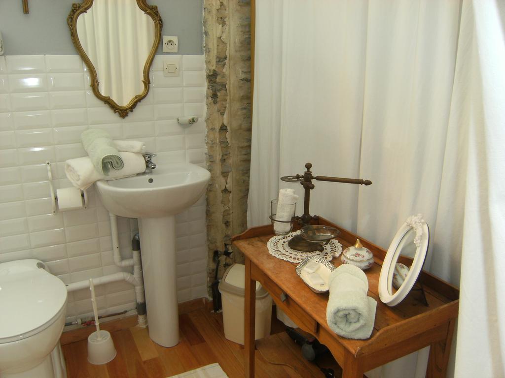 Le Relais Du Mont Chauve Bed & Breakfast Caumont-Sur-Aure Bagian luar foto