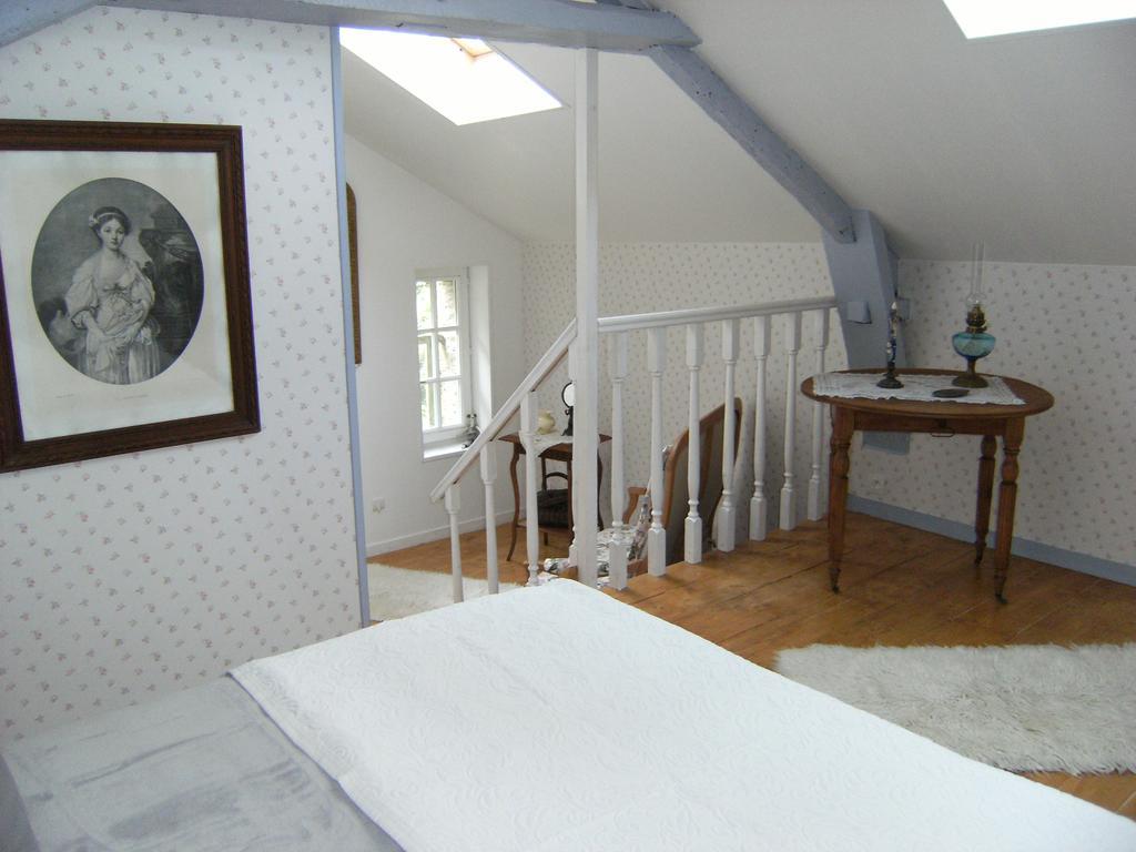 Le Relais Du Mont Chauve Bed & Breakfast Caumont-Sur-Aure Bagian luar foto