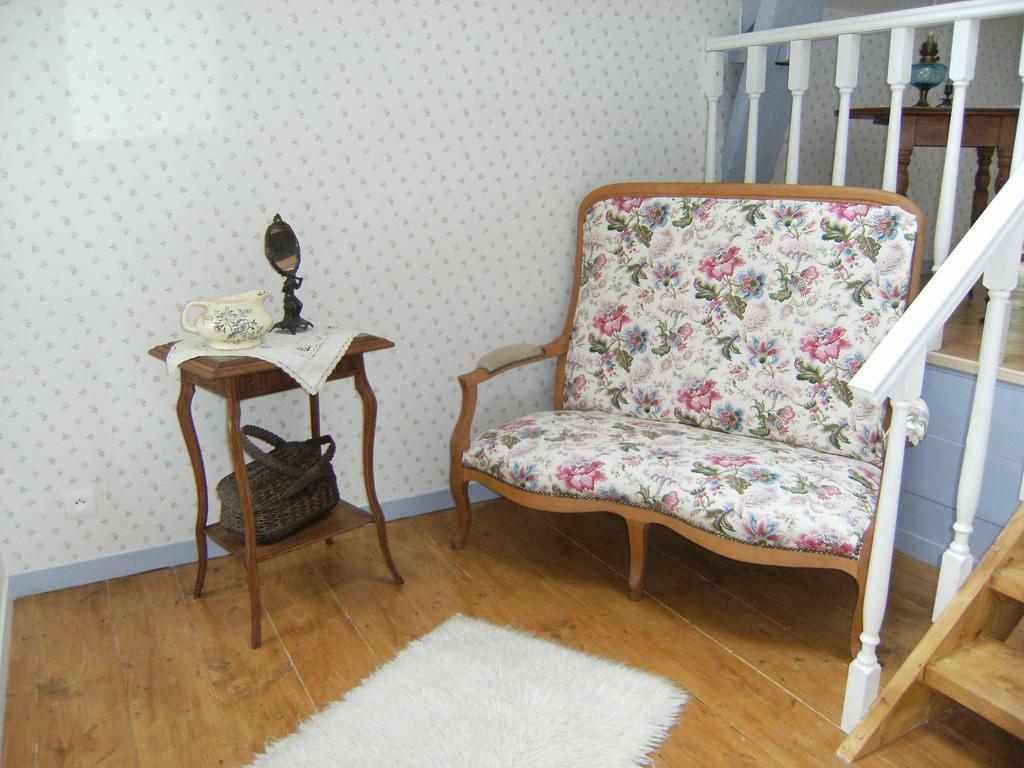 Le Relais Du Mont Chauve Bed & Breakfast Caumont-Sur-Aure Bagian luar foto